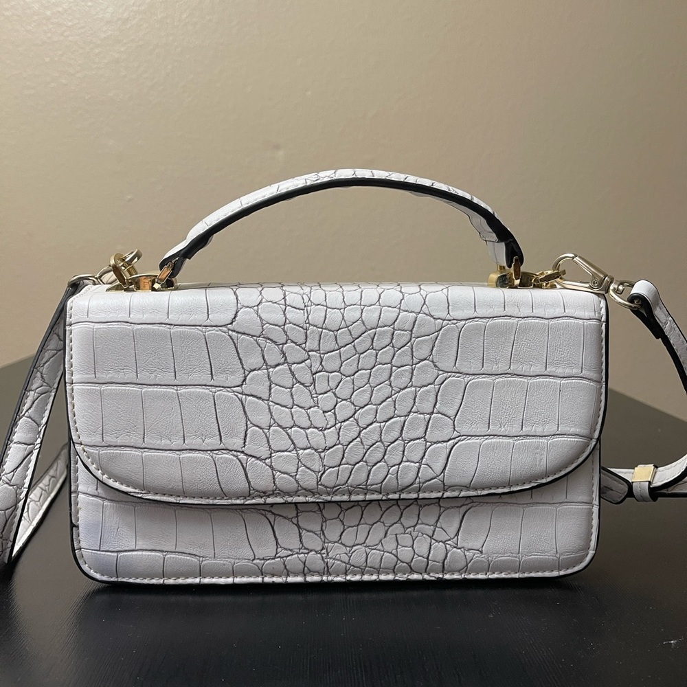 White croc multi function crossbody wallet